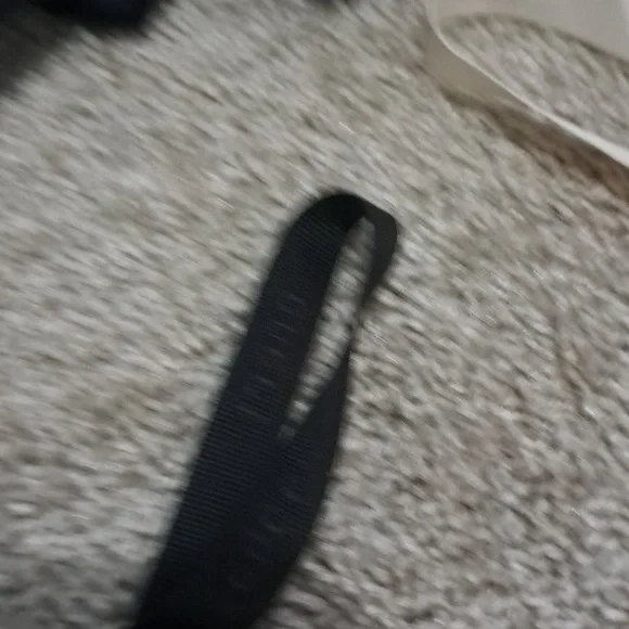 Gucci  Ribbon Bundle - Picture 6 of 9